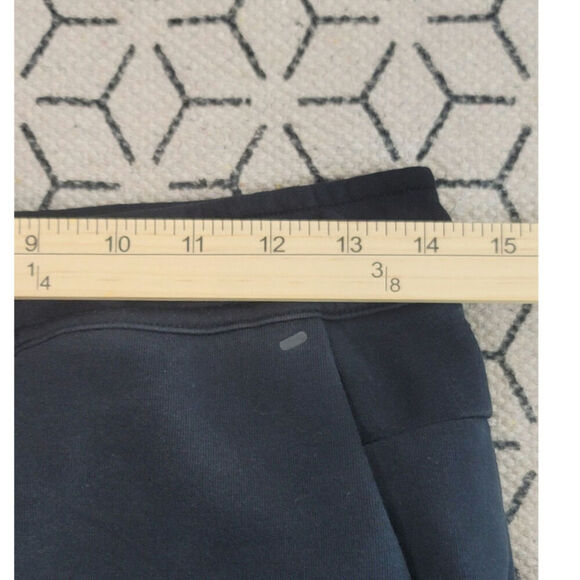 Nike Sportswear Tech Fleece Joggers in Black, sz Small - Picture 13 of 16
